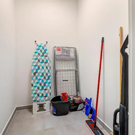 Maisonette-apartment C11 Zwei Balkone, Zwei Terrassen Im 